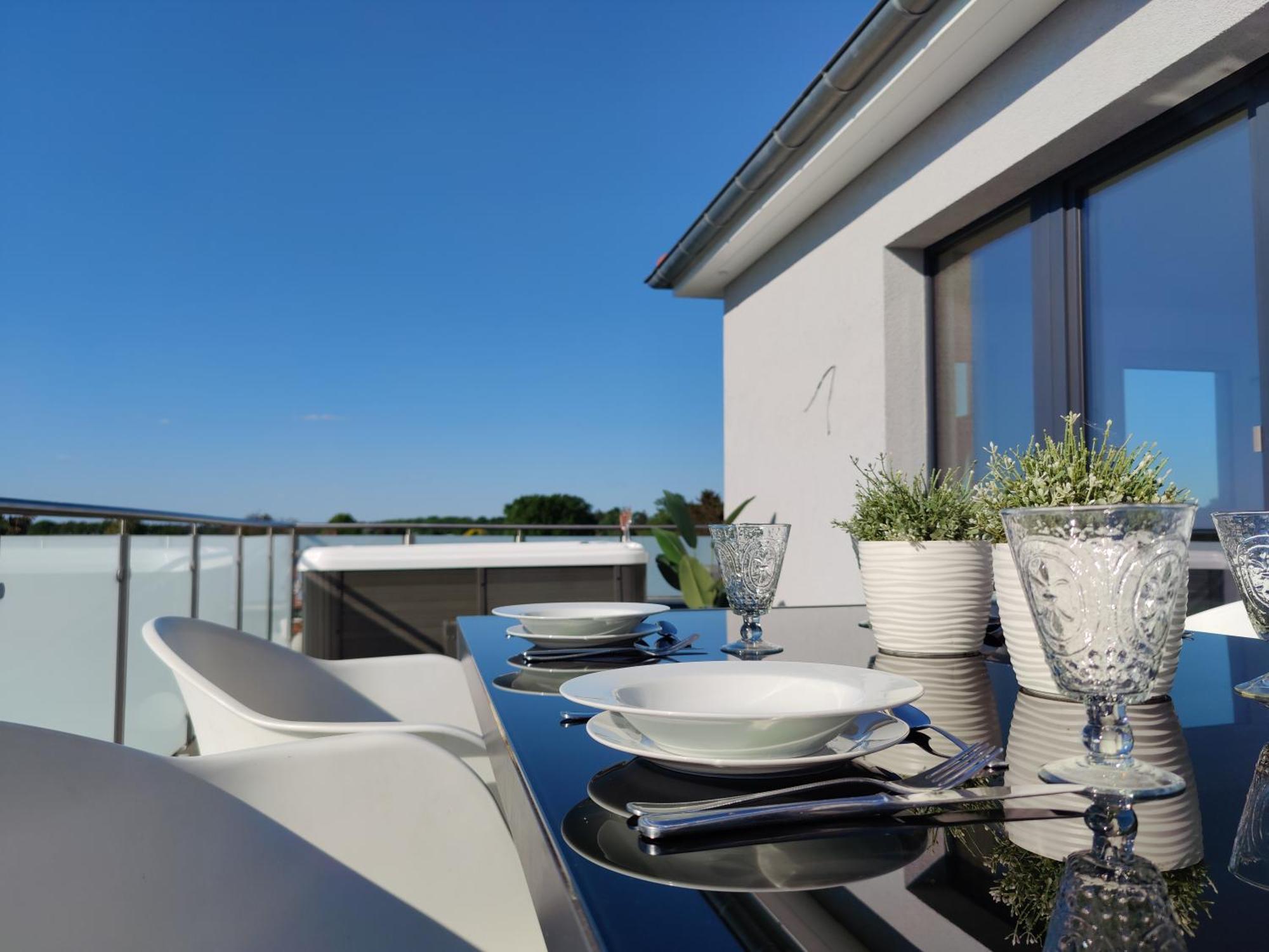 Penthouse Mit Whirlpool Im Herzen Von Niedersachsen Burgwedel  Exterior photo